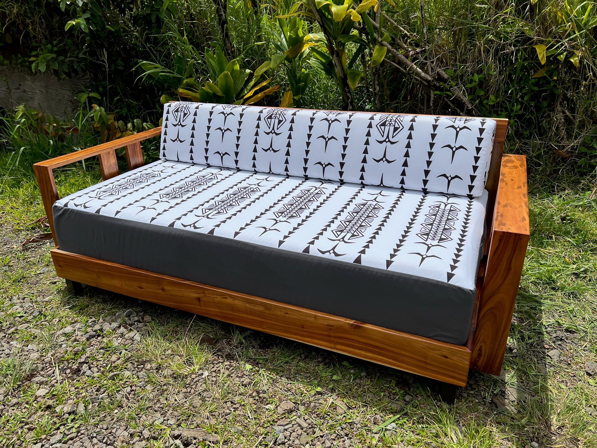Custom Hardwood Punee (Daybed)