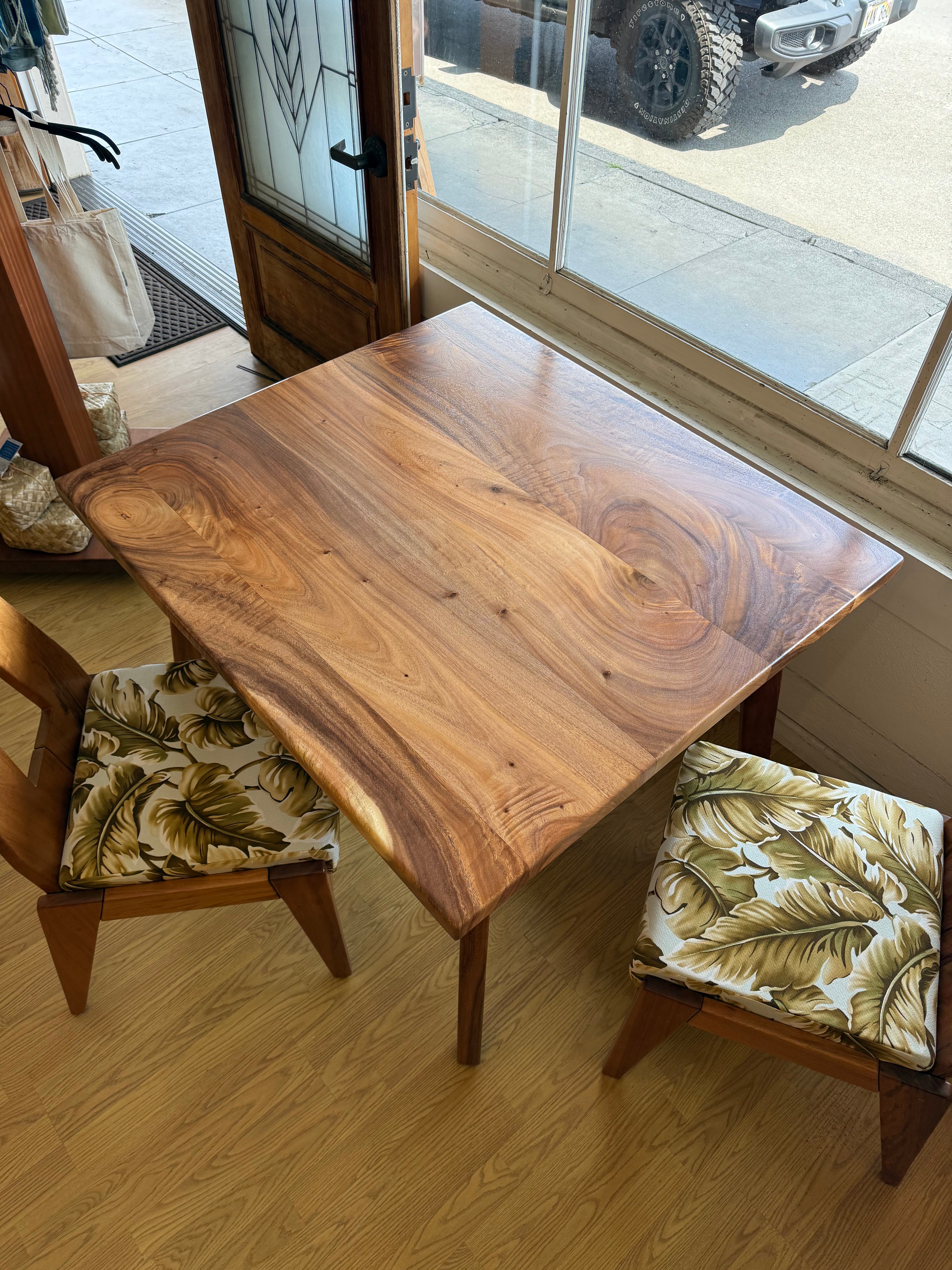 Monkeypod 4-top Dining Table