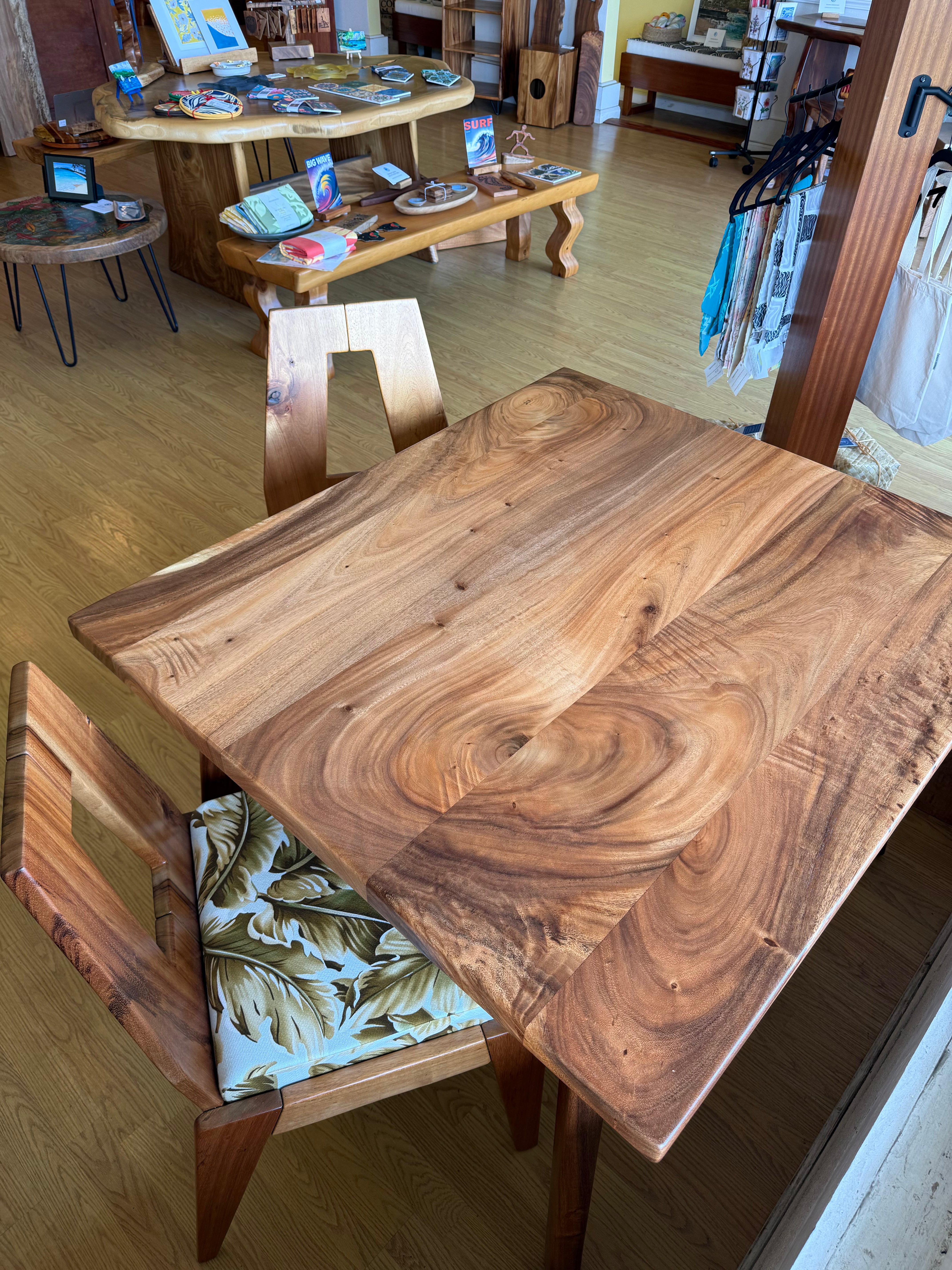 Monkeypod 4-top Dining Table